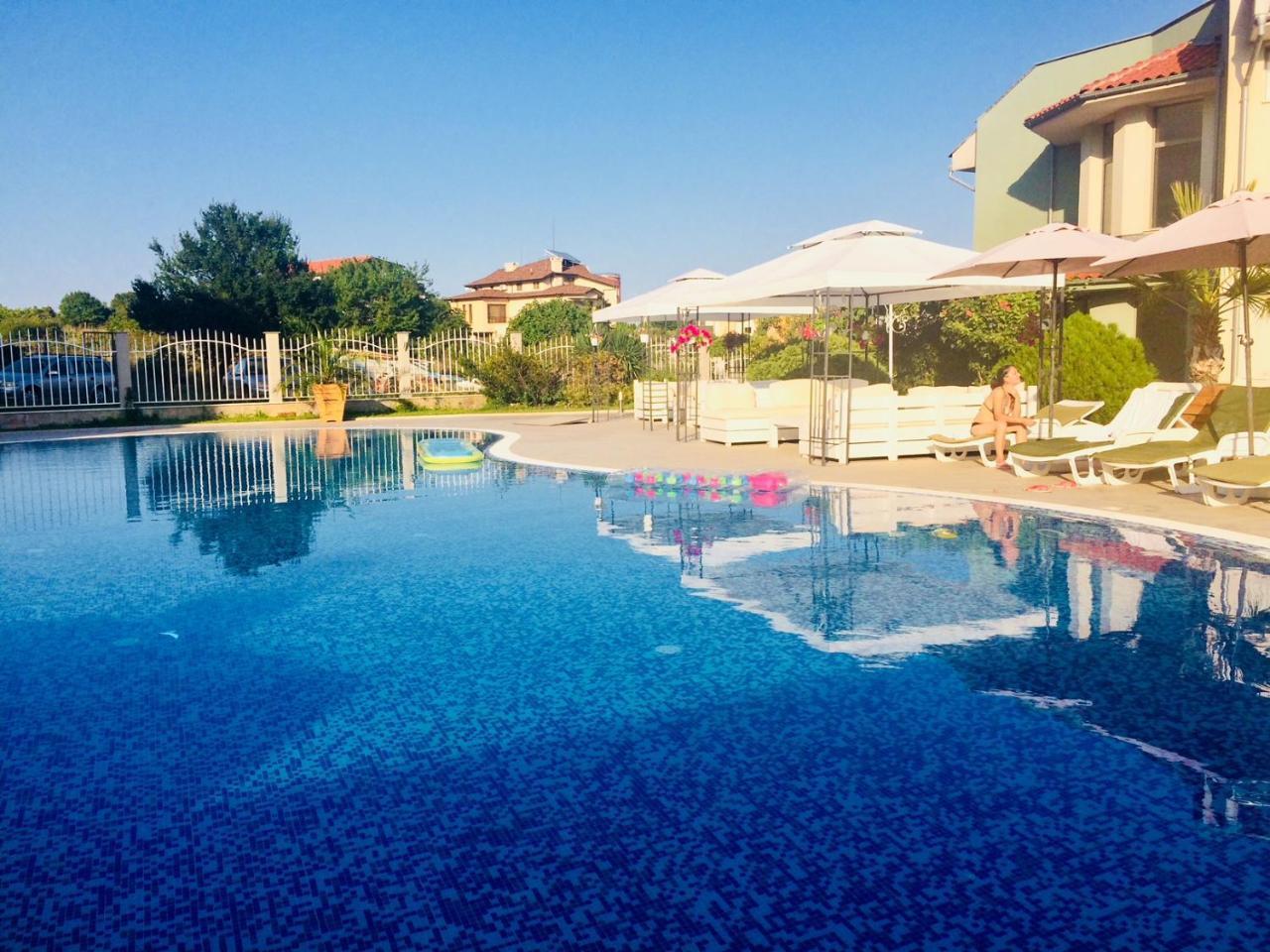 Gardenia Suites Sozopol Extérieur photo